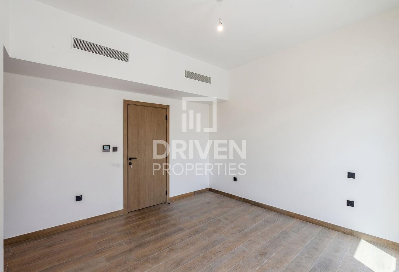 Branded new | Ready to Move in | 2 to 4 Cheques photo 11