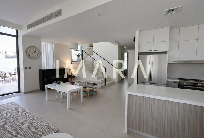 70702230 - Property Image 2