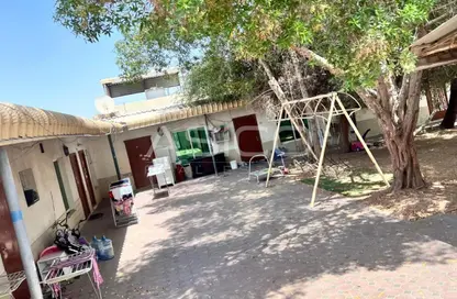 فيلا - 6 غرف نوم - 6 حمامات للبيع في الطوار 4 - الطوار - دبي