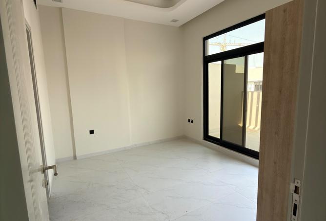 144632984 - Property Image 3
