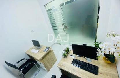 Office Space - Studio - 1 Bathroom for rent in Red Avenue - Al Garhoud - Dubai