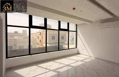 فيلا - 4 غرف نوم - 5 حمامات للايجار في الحليو 1 - الحليو - عجمان