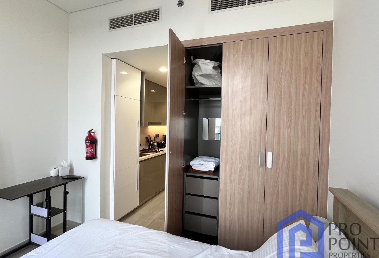 Fully Furnished | High Floor | Ready To Move photo 8