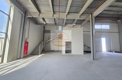 Warehouse - Studio - 1 Bathroom for rent in Umm Al Thuoob - Umm Al Quwain