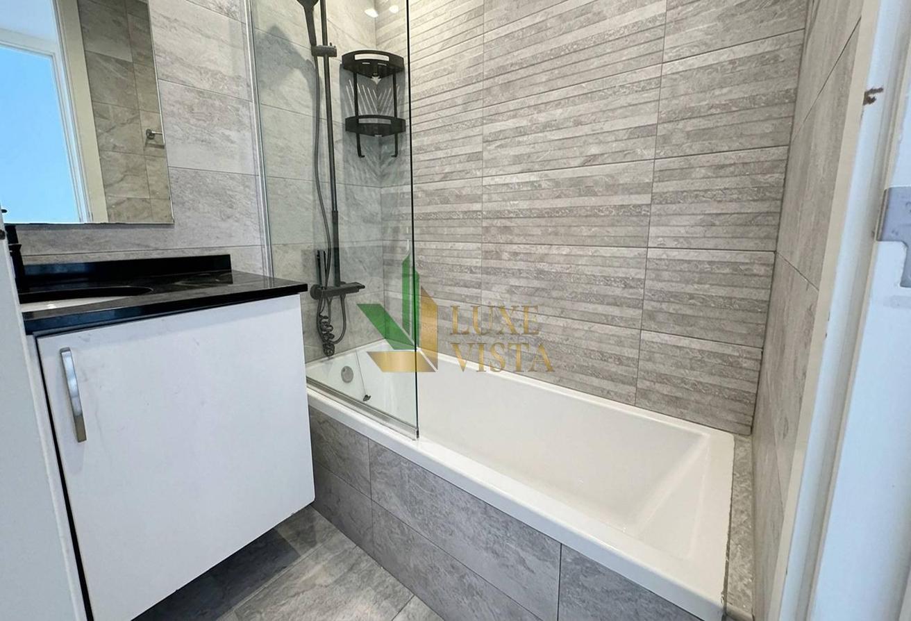 Cozy 1BR | Spacious and Bright | Vacant photo 5