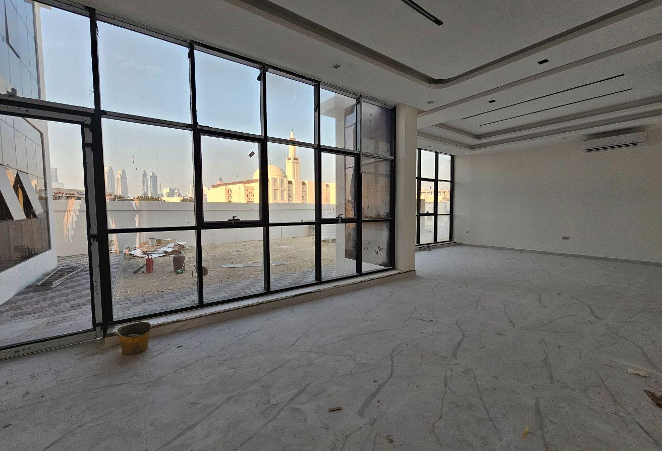 Modern 5BR | Living room | Maids room photo 3