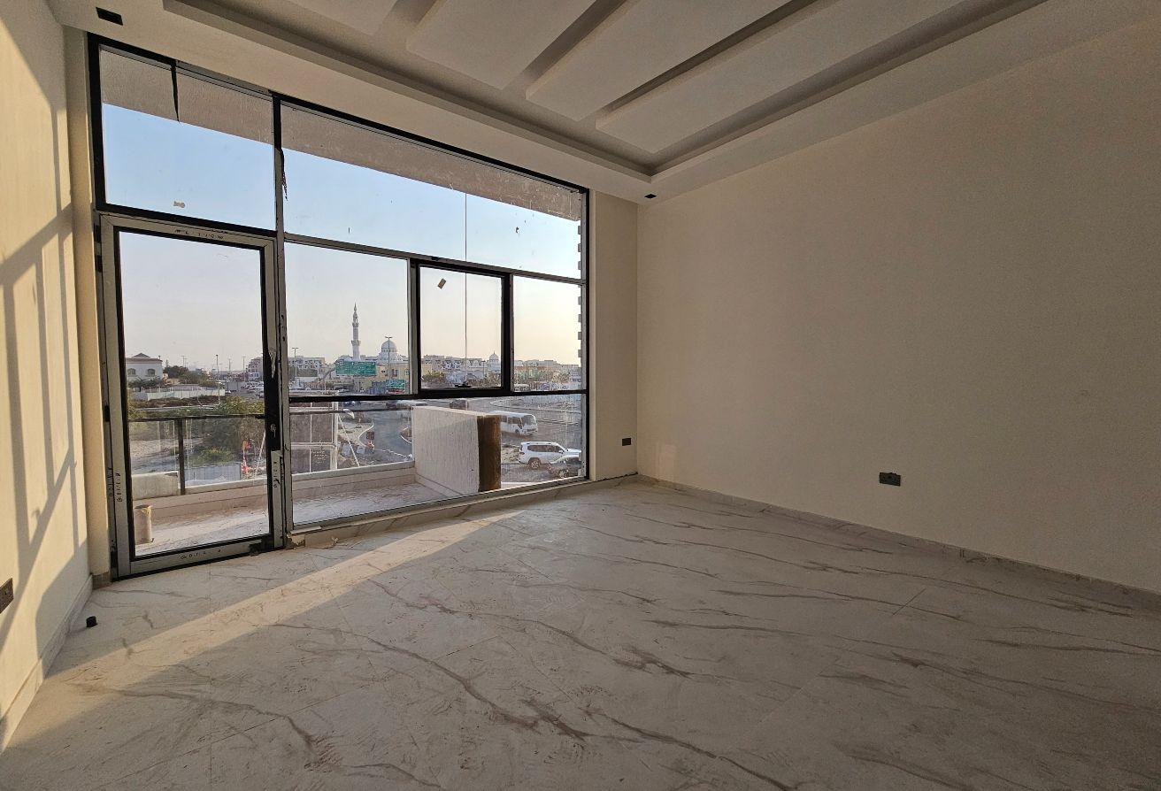 Modern 5BR | Living room | Maids room photo 12