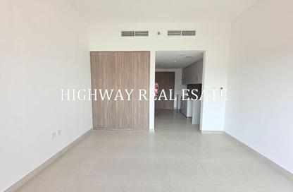 Apartment - Studio - 1 for rent in Jawaher Residences 2 - Jawaher Residences - Maryam Island - Al Khan - Sharjah Apartment - Studio - 1 for rent in Jawaher Residences 2 - Jawaher Residences - Maryam Island - Al Khan - Sharjah