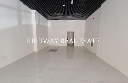 Shop - Studio - 1 Bathroom for rent in Muwaileh 29 Building - Muwaileh - Sharjah