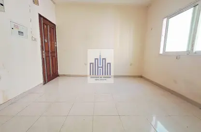 شقة - 1 حمام للايجار في طريق فاير ستاشن - مويلح - الشارقة