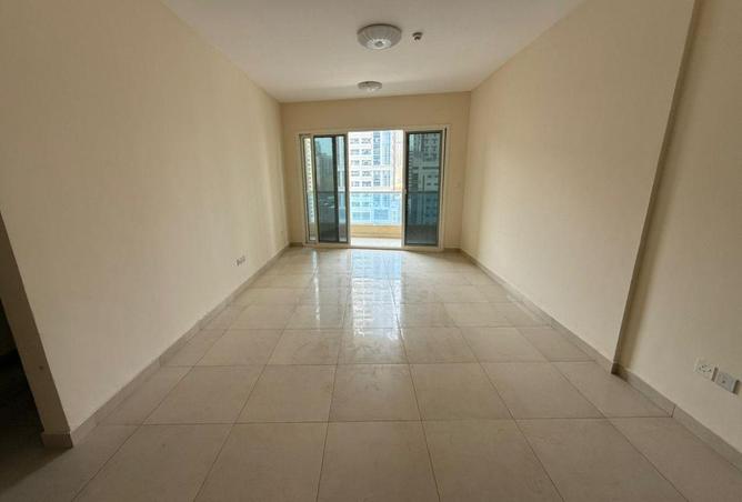 72720382 - Property Image 2