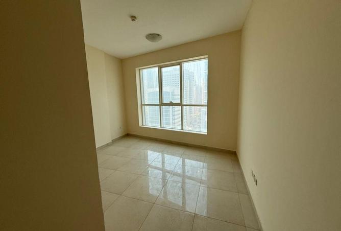 72720382 - Property Image 3