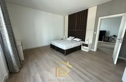 Apartment - 1 Bedroom - 2 Bathrooms for rent in Bay's Edge - Business Bay - Dubai