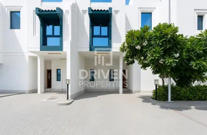 Villa - 5 Bedrooms - 6 Bathrooms for rent in Palma Residences - Palm Jumeirah - Dubai