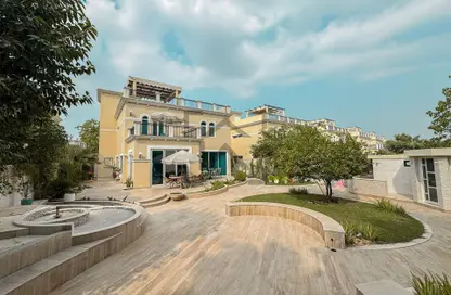 Villa - 4 Bedrooms - 6 Bathrooms for rent in Legacy Nova Villas - Jumeirah Park - Dubai