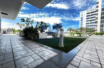 شقة - 2 غرف نوم - 4 حمامات للبيع في الجادة الخامسه - الفرجان - دبي