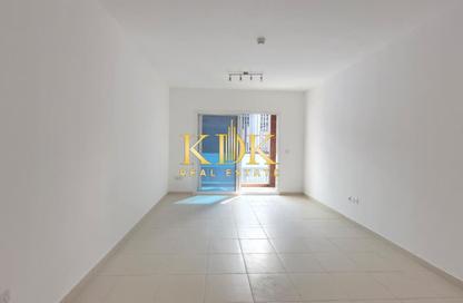 Apartment - 1 - 2 for rent in Oxford Building - District 14 - Jumeirah Village Circle - Dubai