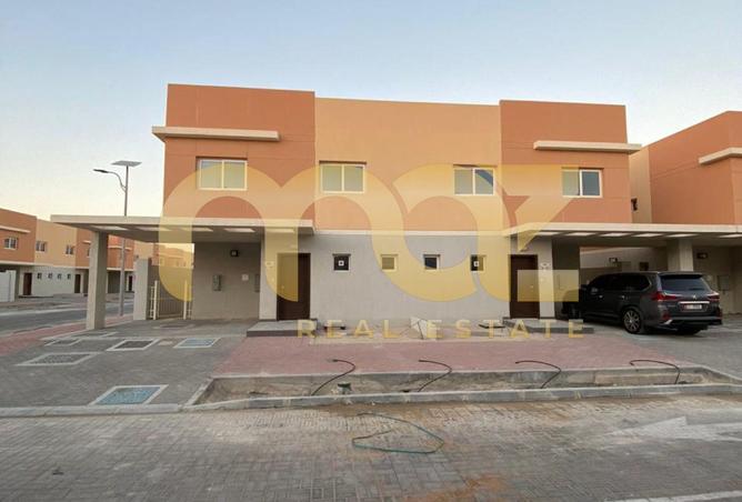Vacant Unit | Free Hold | Corner Plot | Call Now