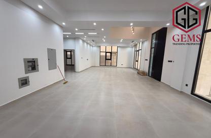 Villa - 5 - 6 for rent in Al Aweer 1 - Al Aweer - Dubai Villa - 5 - 6 for rent in Al Aweer 1 - Al Aweer - Dubai