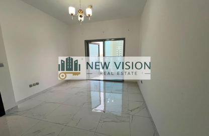 Apartment - 3 Bedrooms - 4 Bathrooms for rent in Al Mabrooka Tower - Al Majaz 1 - Al Majaz - Sharjah