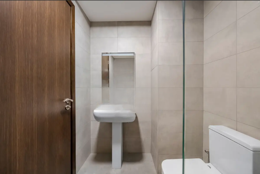 FULLY FURNISHED STUDIO | INVESTOR OPPORTUNITY — image 9