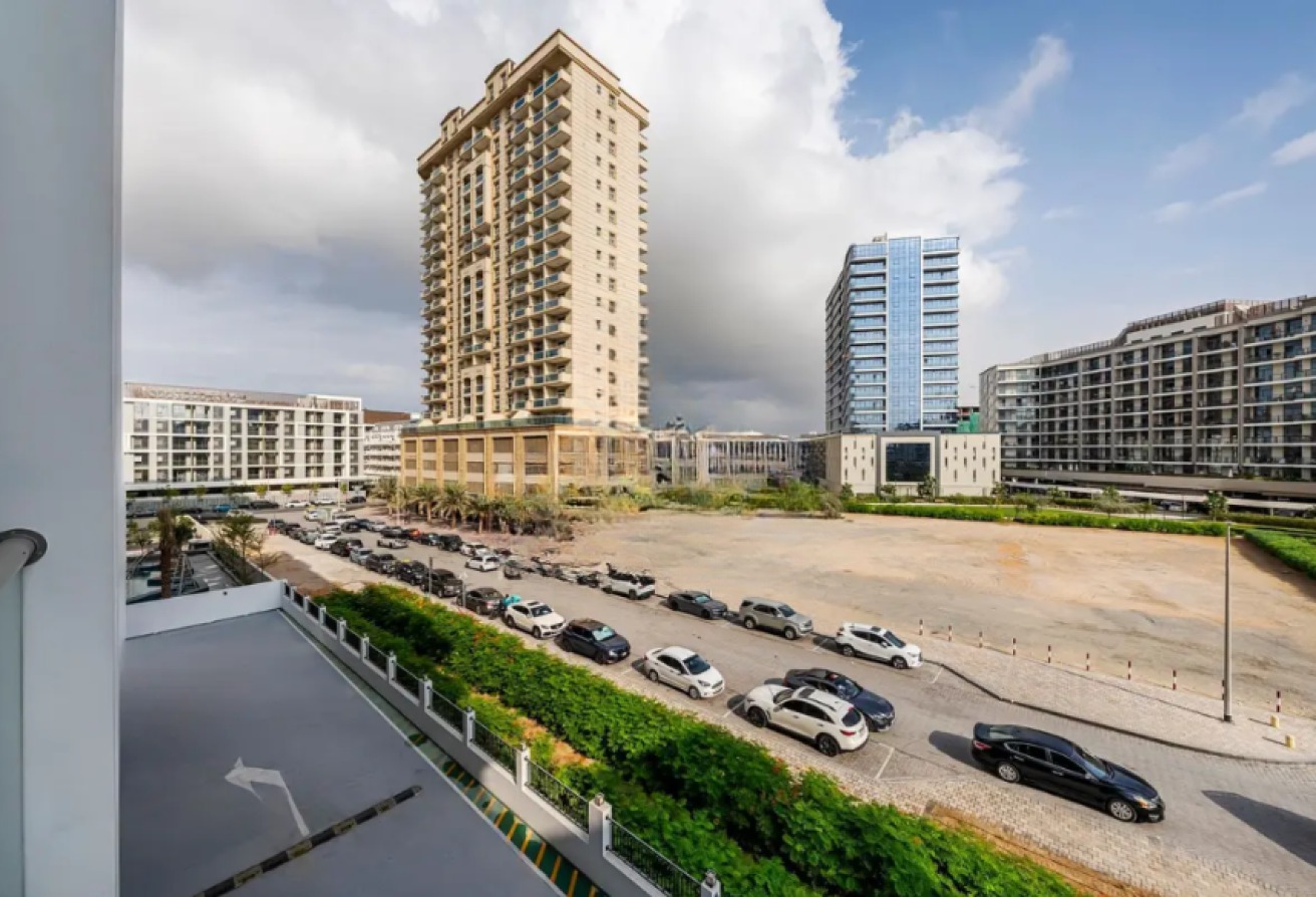 FURNISHED | INVESTOR OPPORTUNITY | Lowest Price — image 13