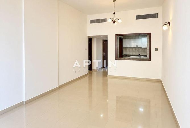 Comfortable 1BHK Living | Pool & Gym Access photo 2