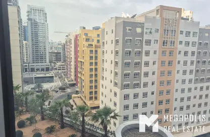 Office Space - 1 Bedroom for rent in I Rise Tower - Barsha Heights (Tecom) - Dubai