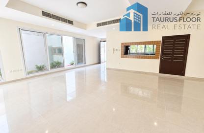 Villa - 5 - 6 for rent in Al Garhoud Villas - Al Garhoud - Dubai
