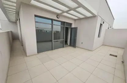 شقة - غرفة نوم - 1 حمام للايجار في ورود 2 - الزاهية - تجارية مويلح - الشارقة