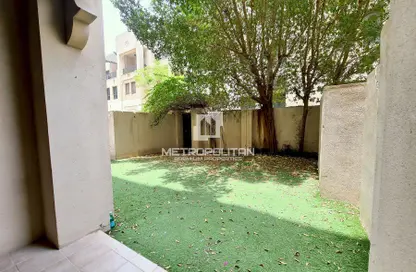 Apartment - 2 Bedrooms - 3 Bathrooms for rent in Yansoon 4 - Yansoon - Old Town - Downtown Dubai - Dubai