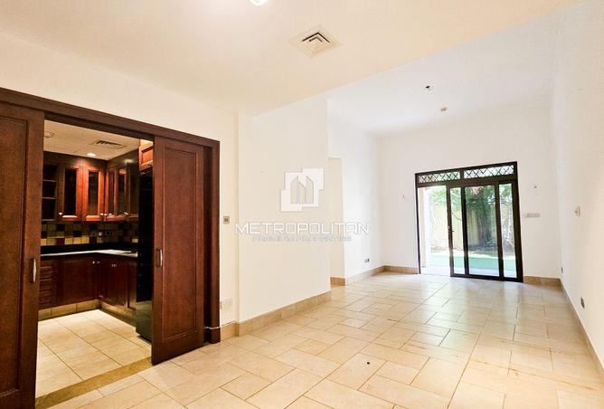 70690516 - Property Image 2