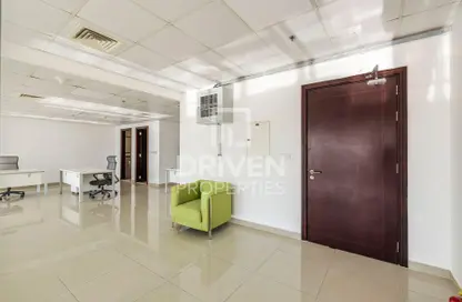 Office Space - Studio - 1 Bathroom for rent in Platinum Tower (Pt Tower) - JLT Cluster I - Jumeirah Lake Towers - Dubai
