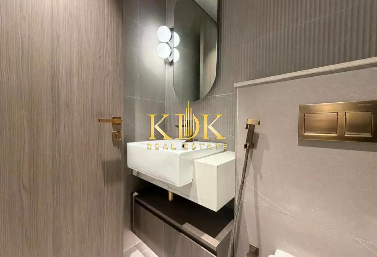 Modern Apartment | Best Amenities | Spacious photo 10