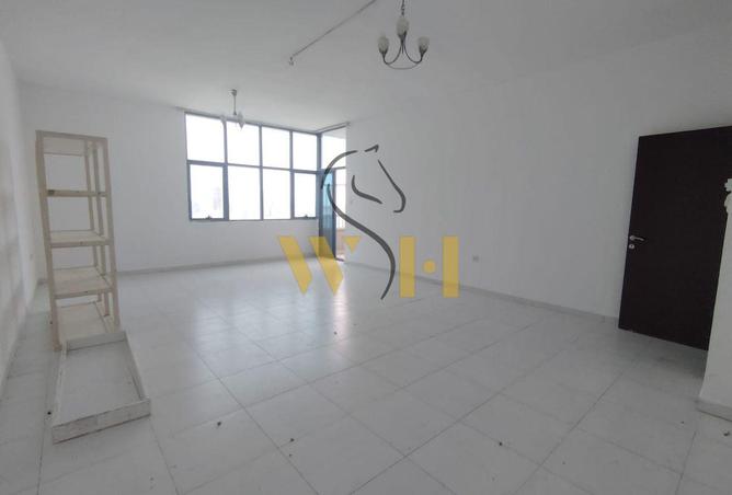 105985422 - Property Main Image