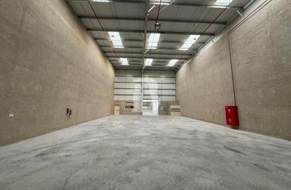 Warehouse - Studio for sale in Phase 1 - Dubai Investment Park (DIP) - Dubai