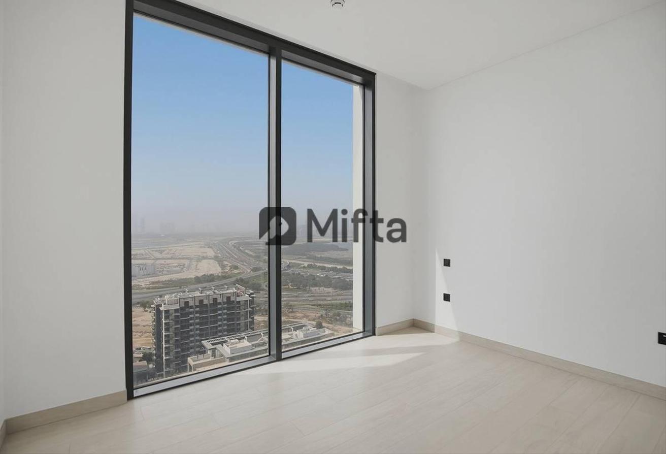 Luxurious | 2 Bedrooms + Maid's | Views photo 7