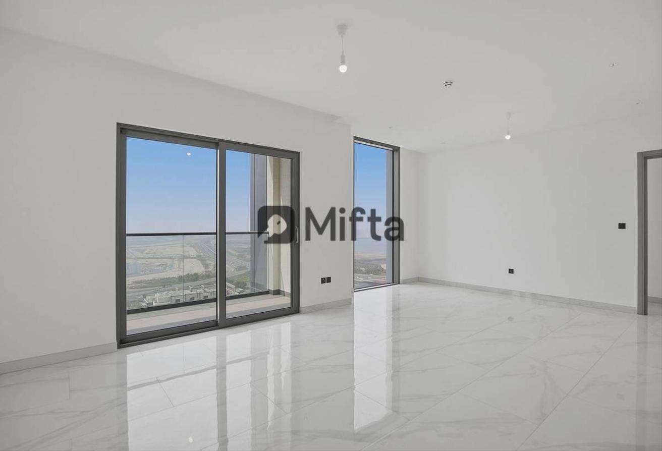 Luxurious | 2 Bedrooms + Maid's | Views photo 2