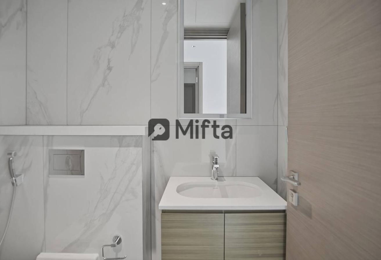 Luxurious | 2 Bedrooms + Maid's | Views photo 12