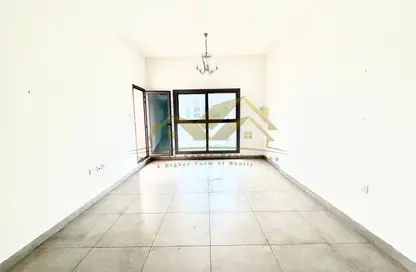 Apartment - 1 Bedroom - 2 Bathrooms for rent in Jumeirah Garden City - Al Satwa - Dubai