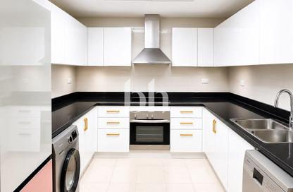 Apartment - 2 Bedrooms - 3 Bathrooms for sale in The Waves Tower A - The Waves - Dubai Marina - Dubai