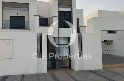 Villa - 4 Bedrooms - 6 Bathrooms for rent in Fay Al Reeman II - Al Shamkha - Abu Dhabi