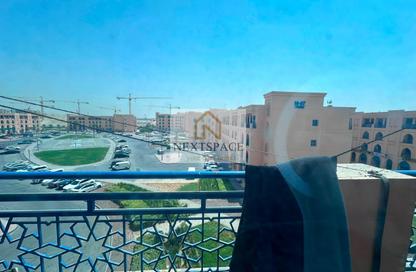 شقة - غرفة نوم - 2 حمامات للايجار في N12 - طراز فارسي - المدينة العالمية - دبي