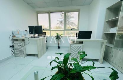 Office Space - Studio - 1 Bathroom for rent in Silver Home Building - Hor Al Anz - Deira - Dubai