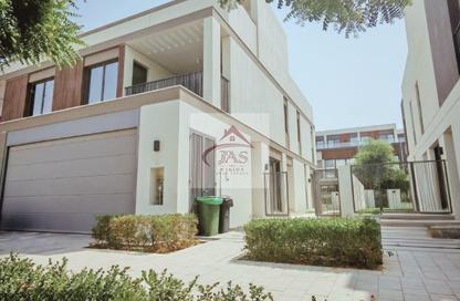 Townhouse - 5 - 6 for rent in Aura Gardens - Tilal Al Ghaf - Dubai