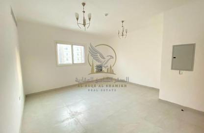 Apartment - 2 Bedrooms - 2 Bathrooms for rent in Bu Tina - Al Sharq - Sharjah