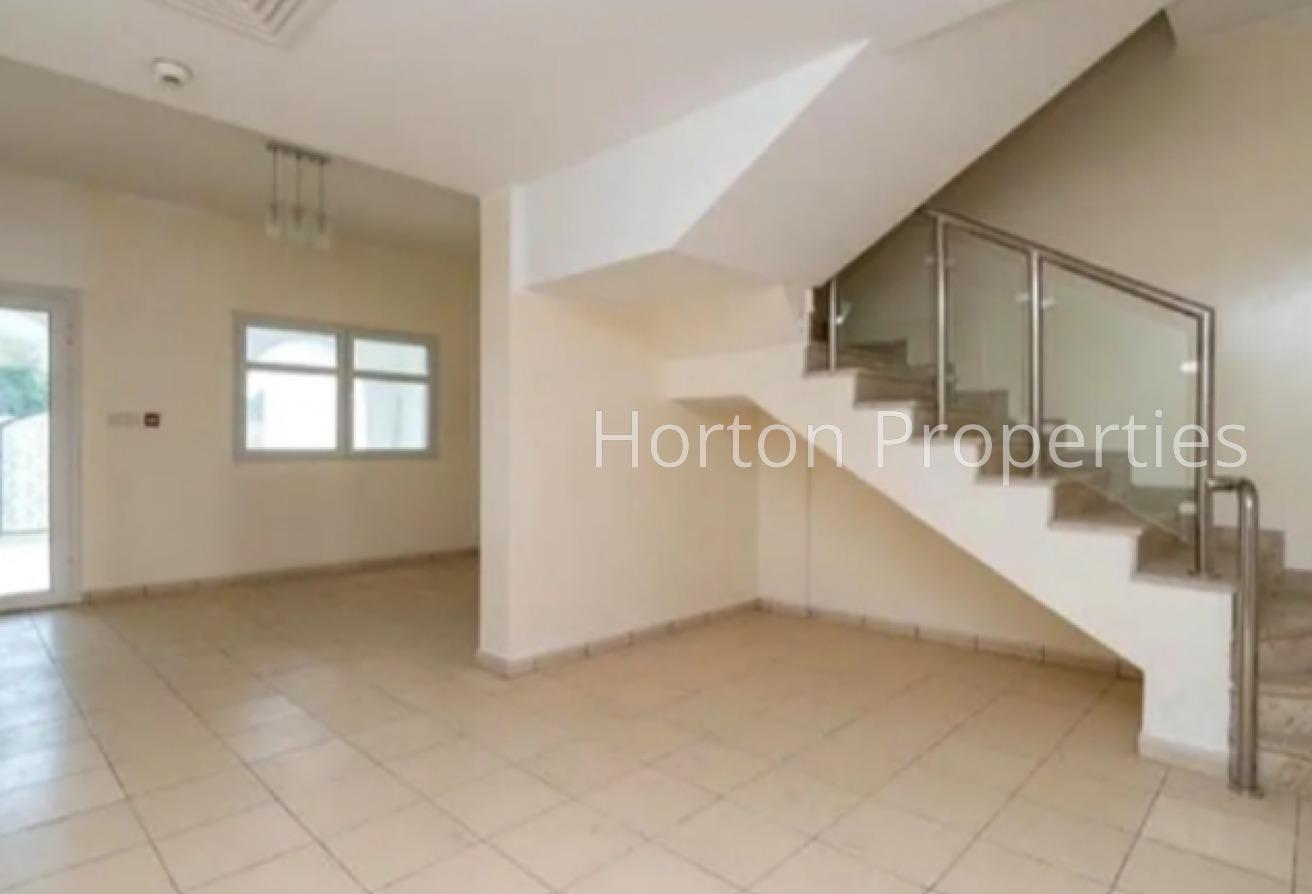 4BR VILLA I UNFURNISHED I VACANT photo 2