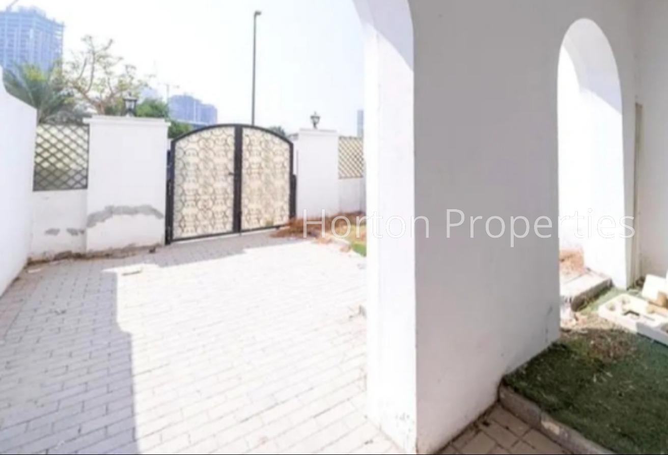 4BR VILLA I UNFURNISHED I VACANT photo 14