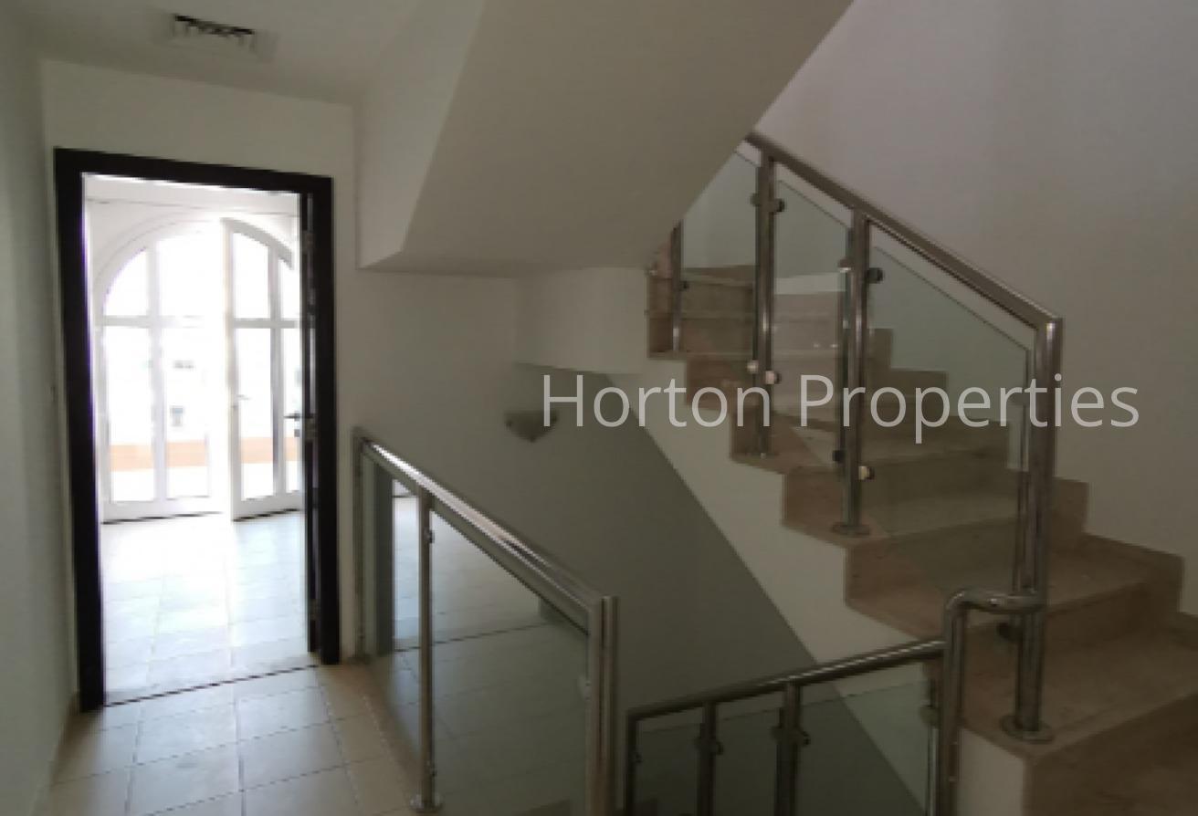 4BR VILLA I UNFURNISHED I VACANT photo 8