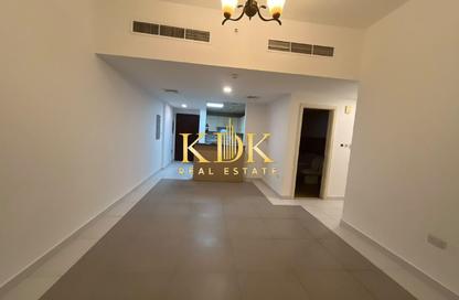 Apartment - 2 - 3 for rent in Sandhurst House - District 10 - Jumeirah Village Circle - Dubai